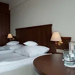 Hotel Edison Poznan Lotnisko Lawica Baranowo (Gmina Tarnowo Podgorne)
