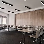 Edison Poznan Lotnisko Lawica Hotel