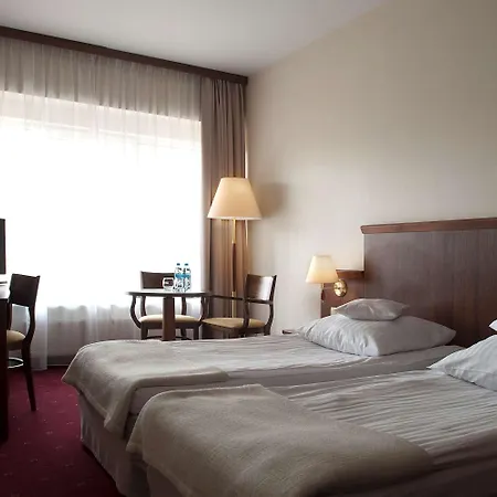 Edison Poznan Lotnisko Lawica Hotel Baranowo (Gmina Tarnowo Podgorne)