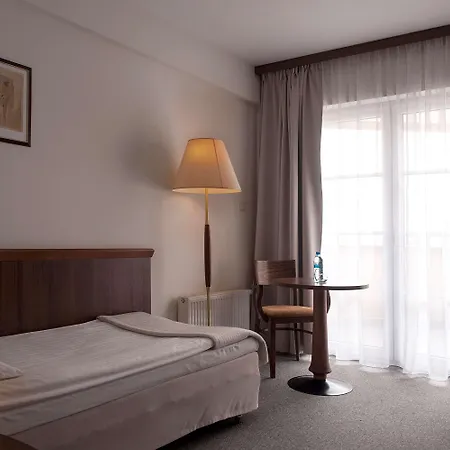 Edison Poznan Lotnisko Lawica Hotel