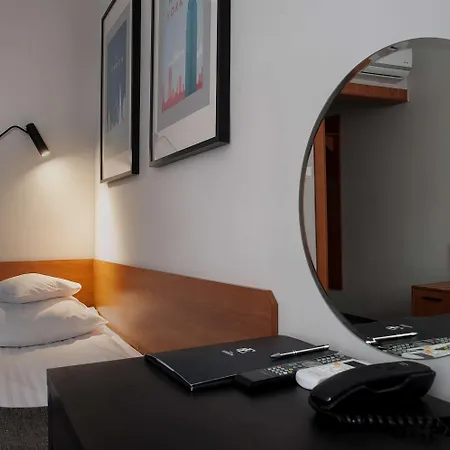 Edison Poznan Lotnisko Lawica Baranowo (Gmina Tarnowo Podgorne)