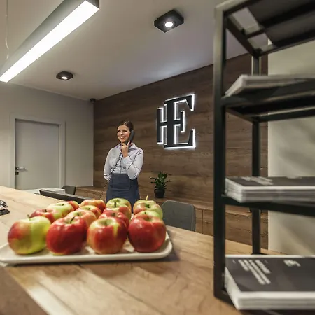 Hotell Edison Poznan Lotnisko Lawica