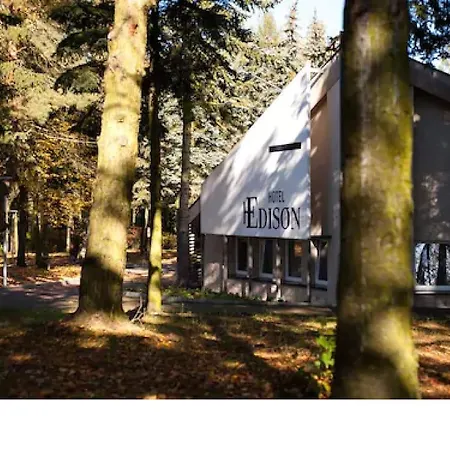 Hotel Edison Poznan Lotnisko Lawica 3*