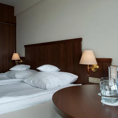 Edison Poznan Lotnisko Lawica 3*