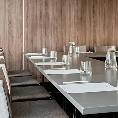 Hotel Edison Poznan Lotnisko Lawica Baranowo (Gmina Tarnowo Podgorne)