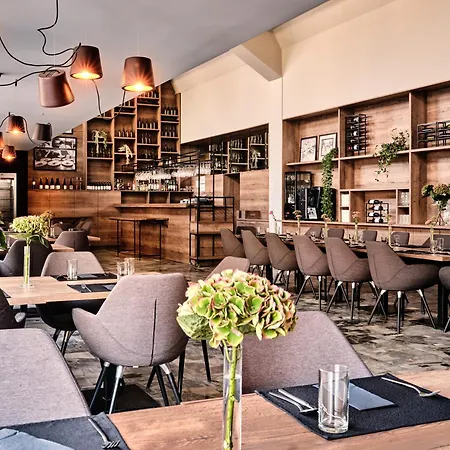 Edison Poznan Lotnisko Lawica Hotel 3*