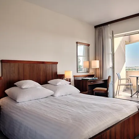 Edison Poznan Lotnisko Lawica Hotel 3*