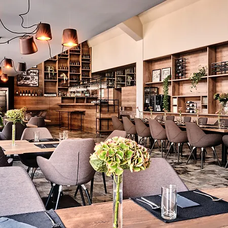 Hotel Edison Poznan Lotnisko Lawica Baranowo (Gmina Tarnowo Podgorne)