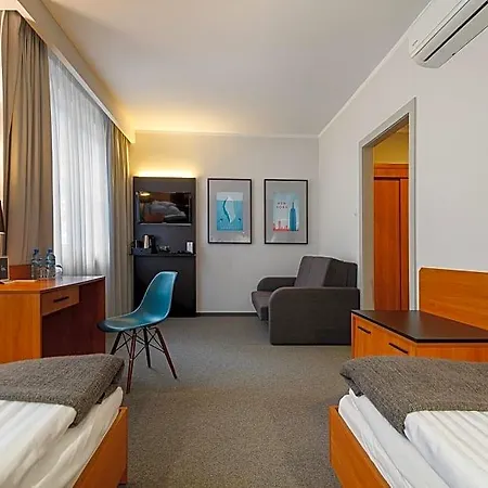 Edison Poznan Lotnisko Lawica Hotel 3*