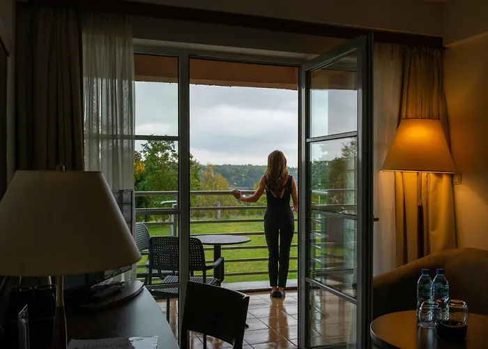 Edison Poznan Lotnisko Lawica Hotel 3*