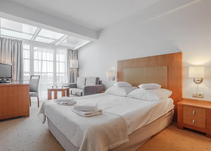 Hotel Edison Poznan Lotnisko Lawica