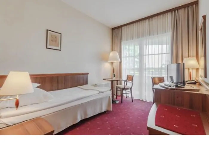 Edison Poznan Lotnisko Lawica 3*