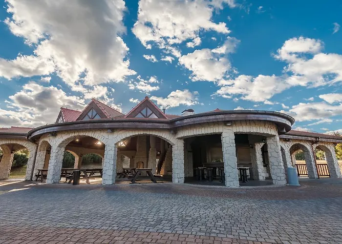 Hotel Edison Poznan Lotnisko Lawica 3*